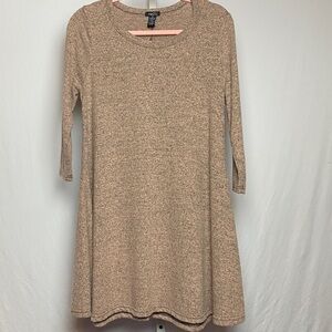 sweater dress rue 21 Women's Plus Purple Gray Size 1X loose fitting sleeve gathered at the shoulder with a fitted ribbed cuff Black cut out skater dress